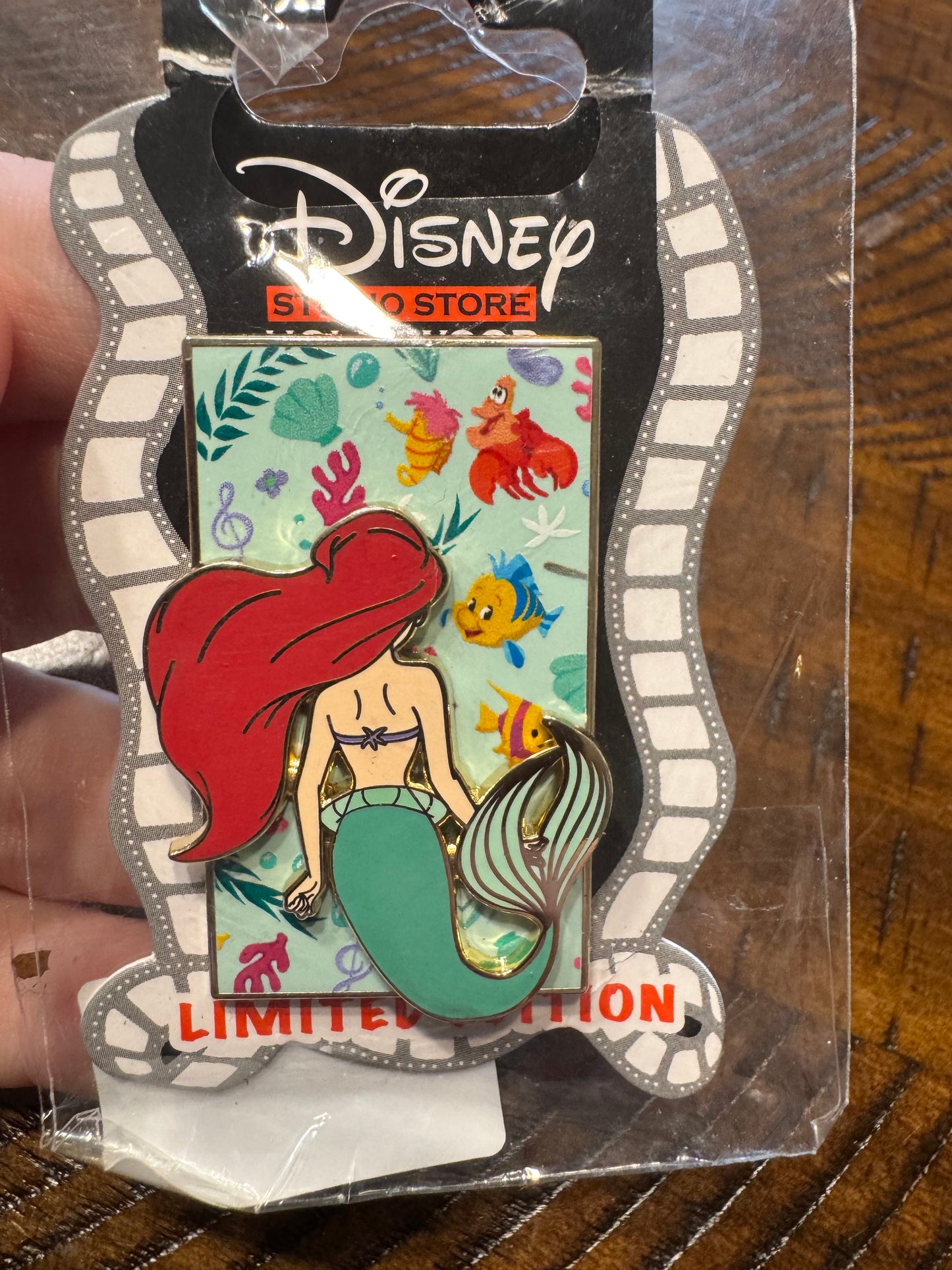 Princess Back Series The Little Mermaid Ariel LE 400 DSF DSSH Disney Pin