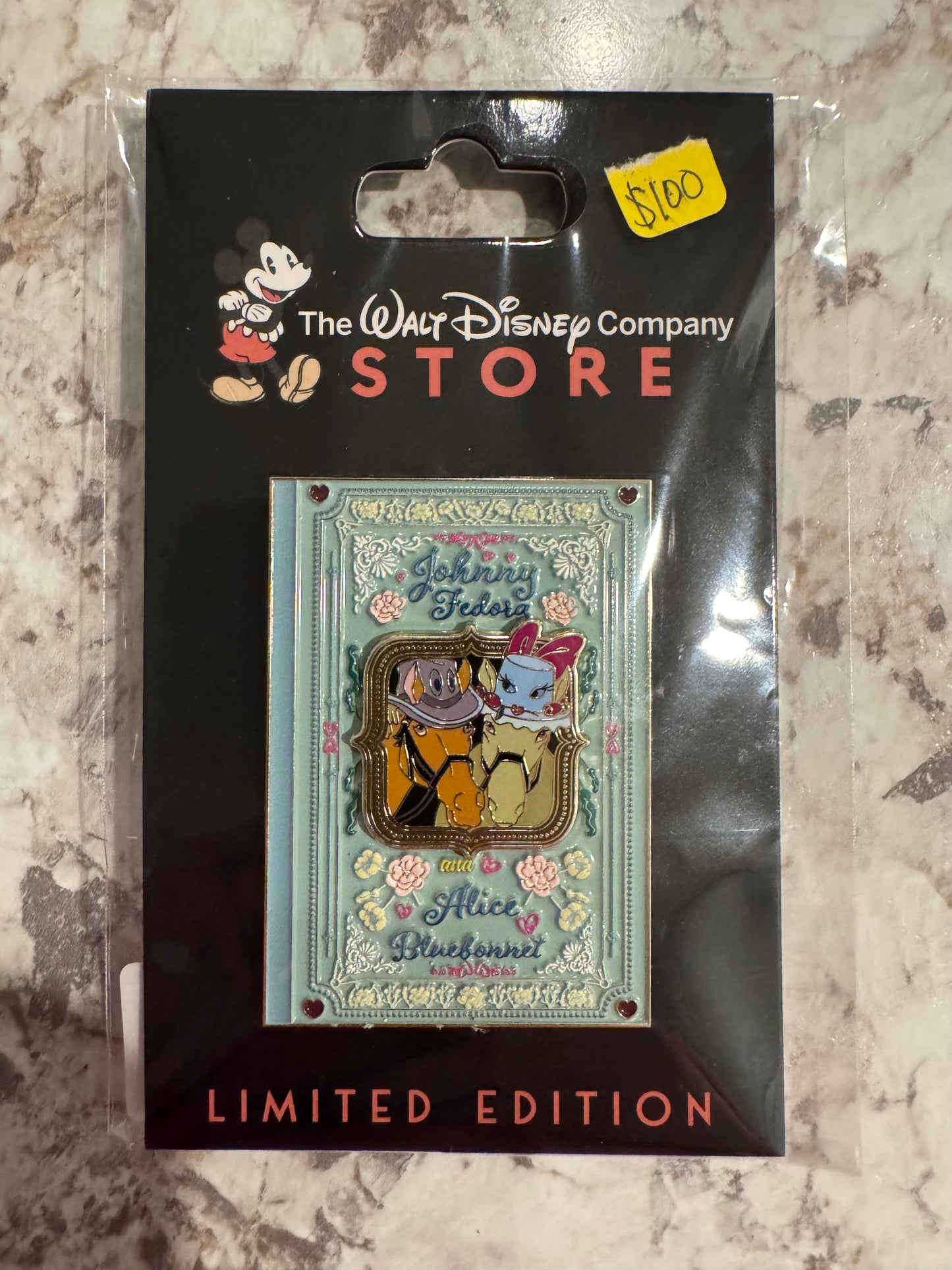 Disney Romantic Novels Series Pin Johnny And Alice LE 300 Disney Pin