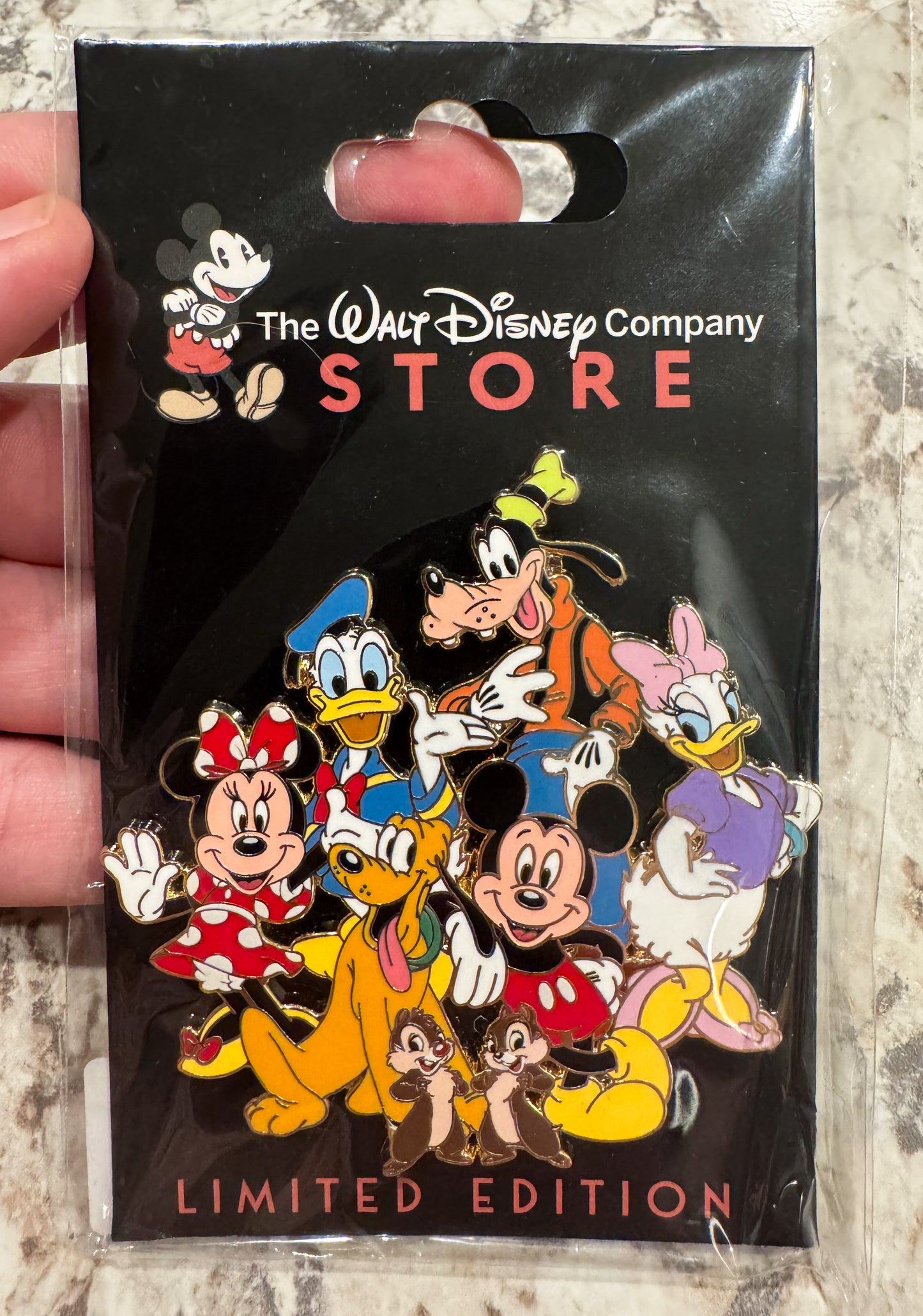DEC Walt Disney Company Mickey & Friends Pluto Goofy Chip N Dale Cluster LE 500 Pin