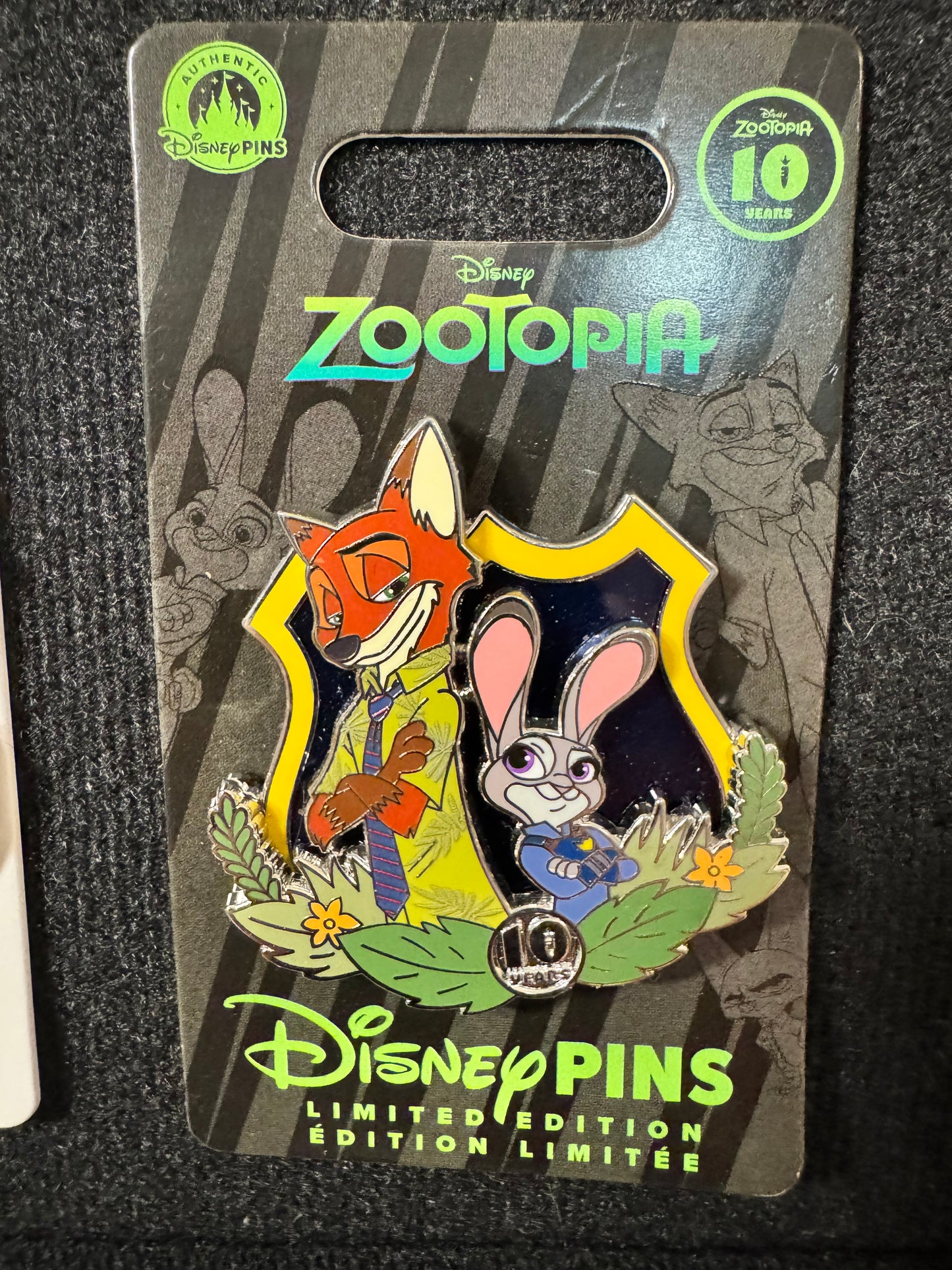 Disney Zootopia 10th anniversary Nick and Judy limited edition pin