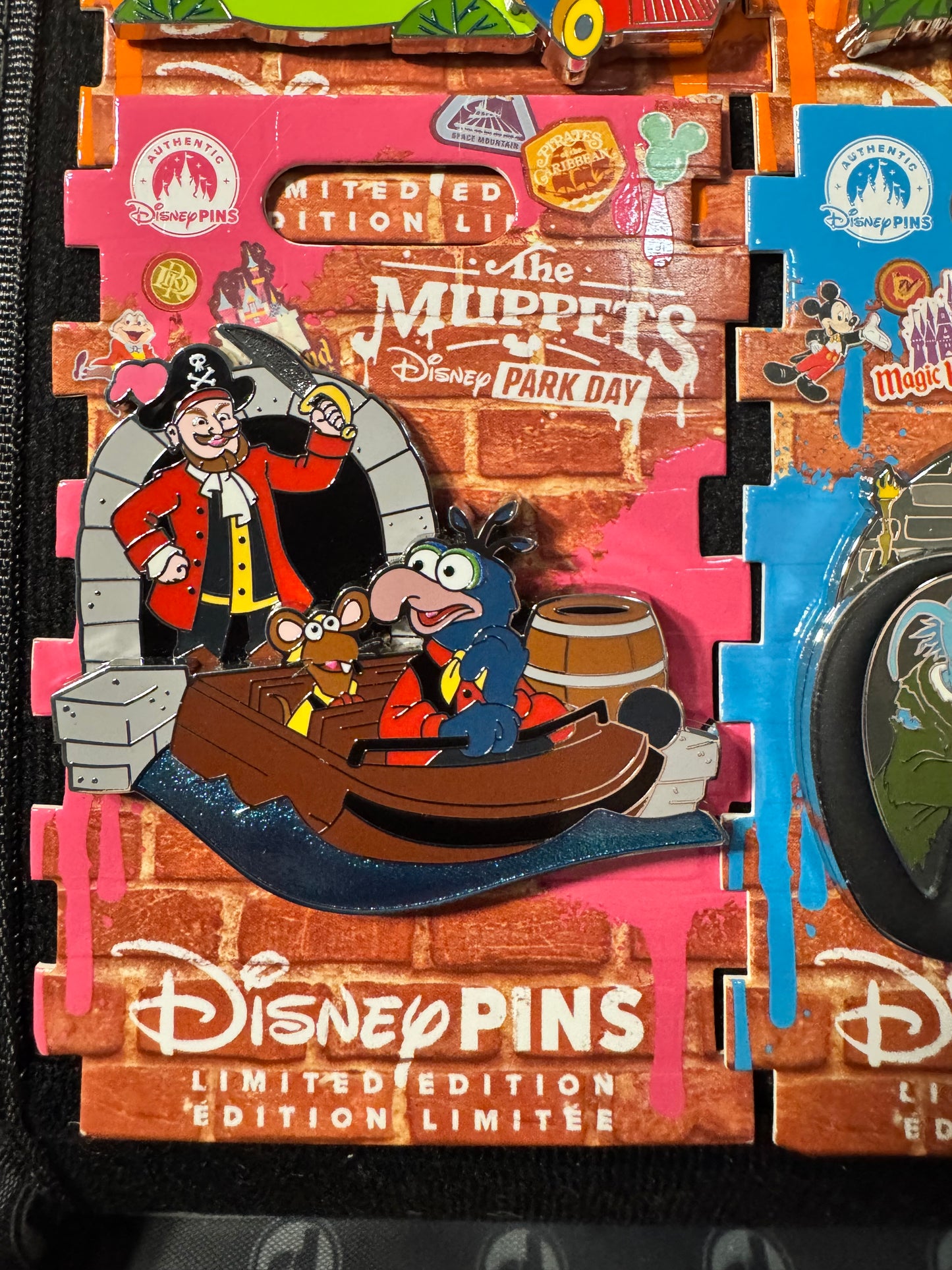 Gonzo and Rizzo on Pirates of the Caribbean The Muppets Disney Park Day Disneyland Resort LE 3000