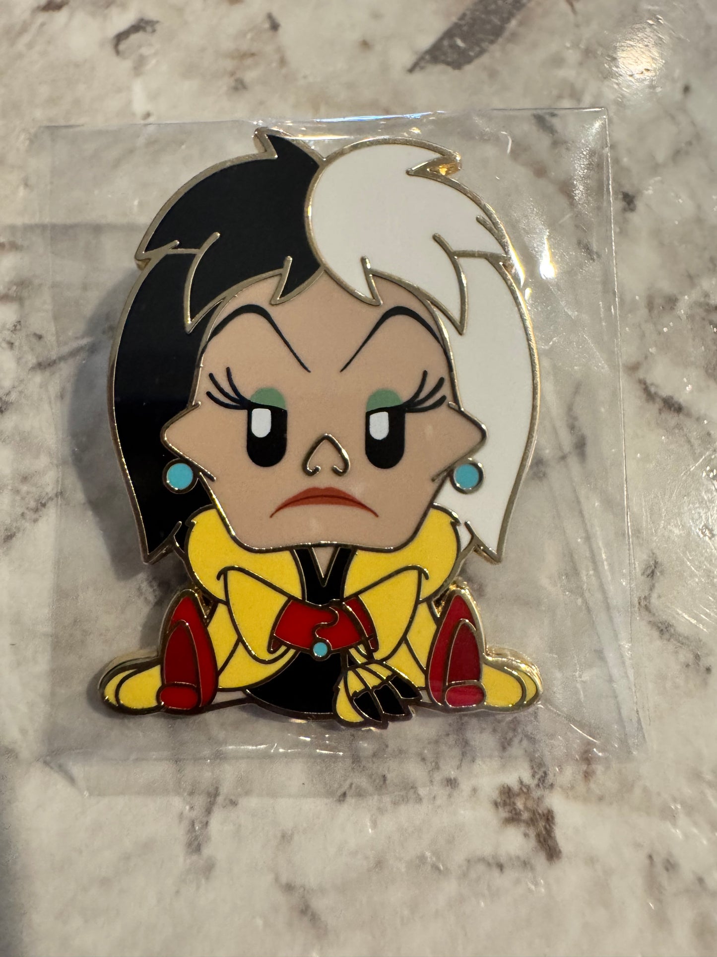 WDI Cruella aDorbs! LE 400 Disney Pin
