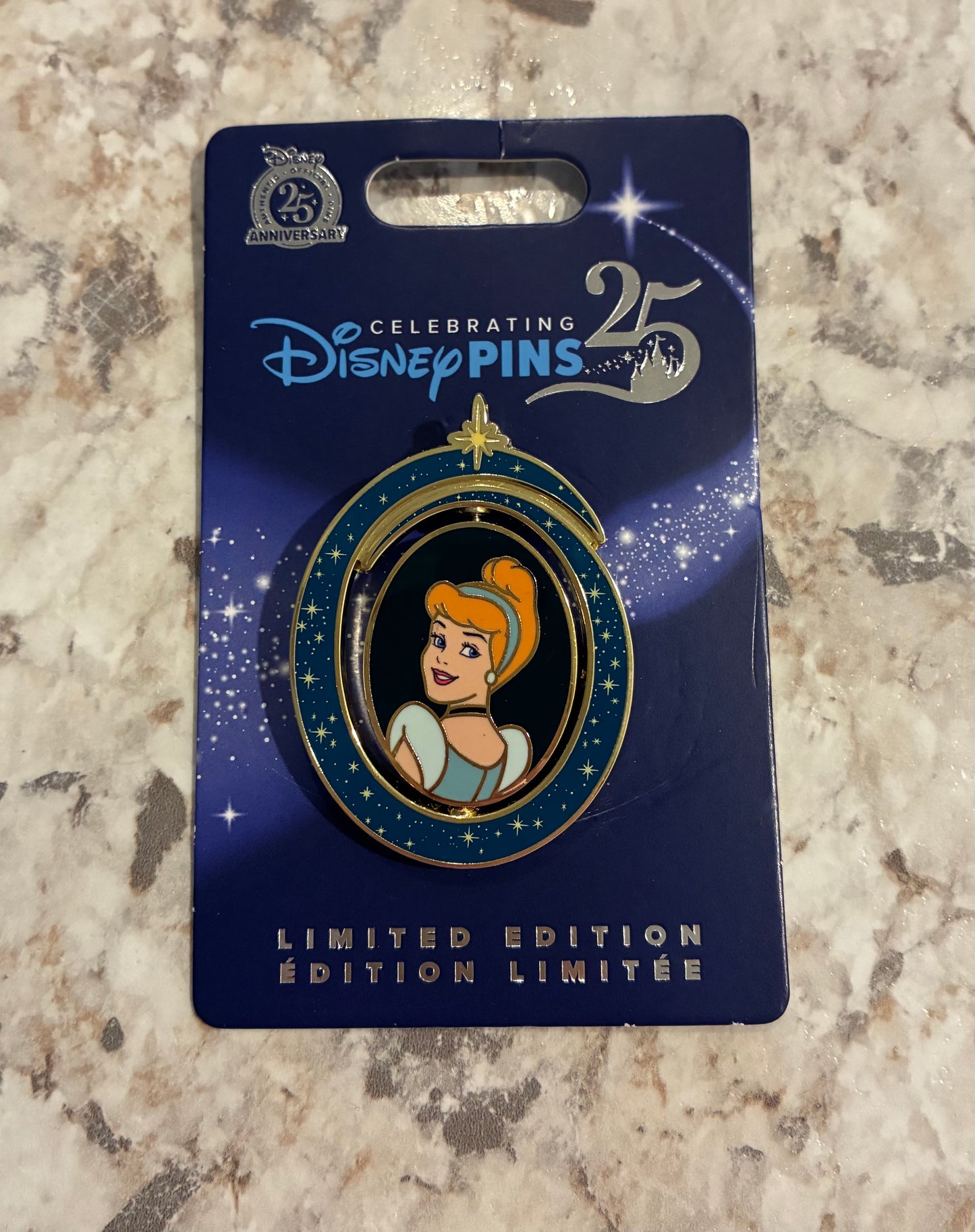 Disney LE 600 25th Anniversary Cinderella spinning Pin Selfridges exclusive UK