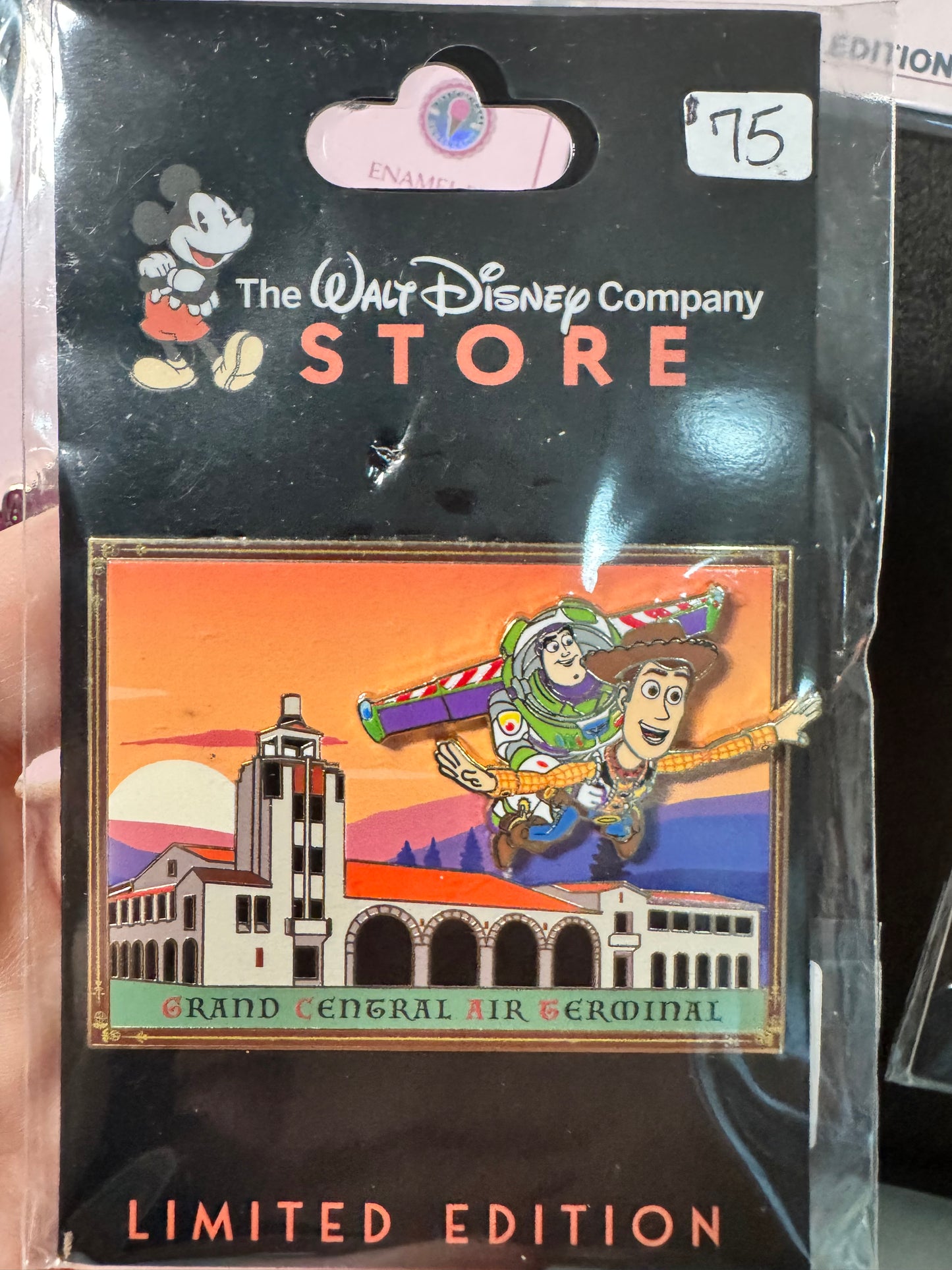 Buzz and Woody Toy Story Grand Central Air Terminal DEC LE 300 Disney Pin