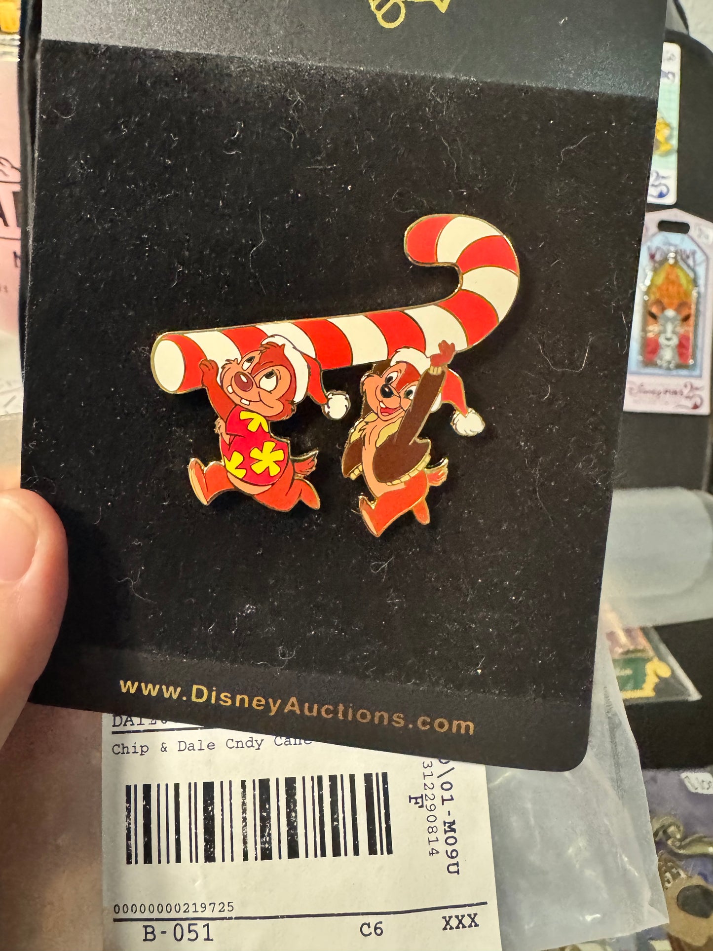 Disney Auctions Pin Chip & Dale Christmas LE 1000 Disney Pin