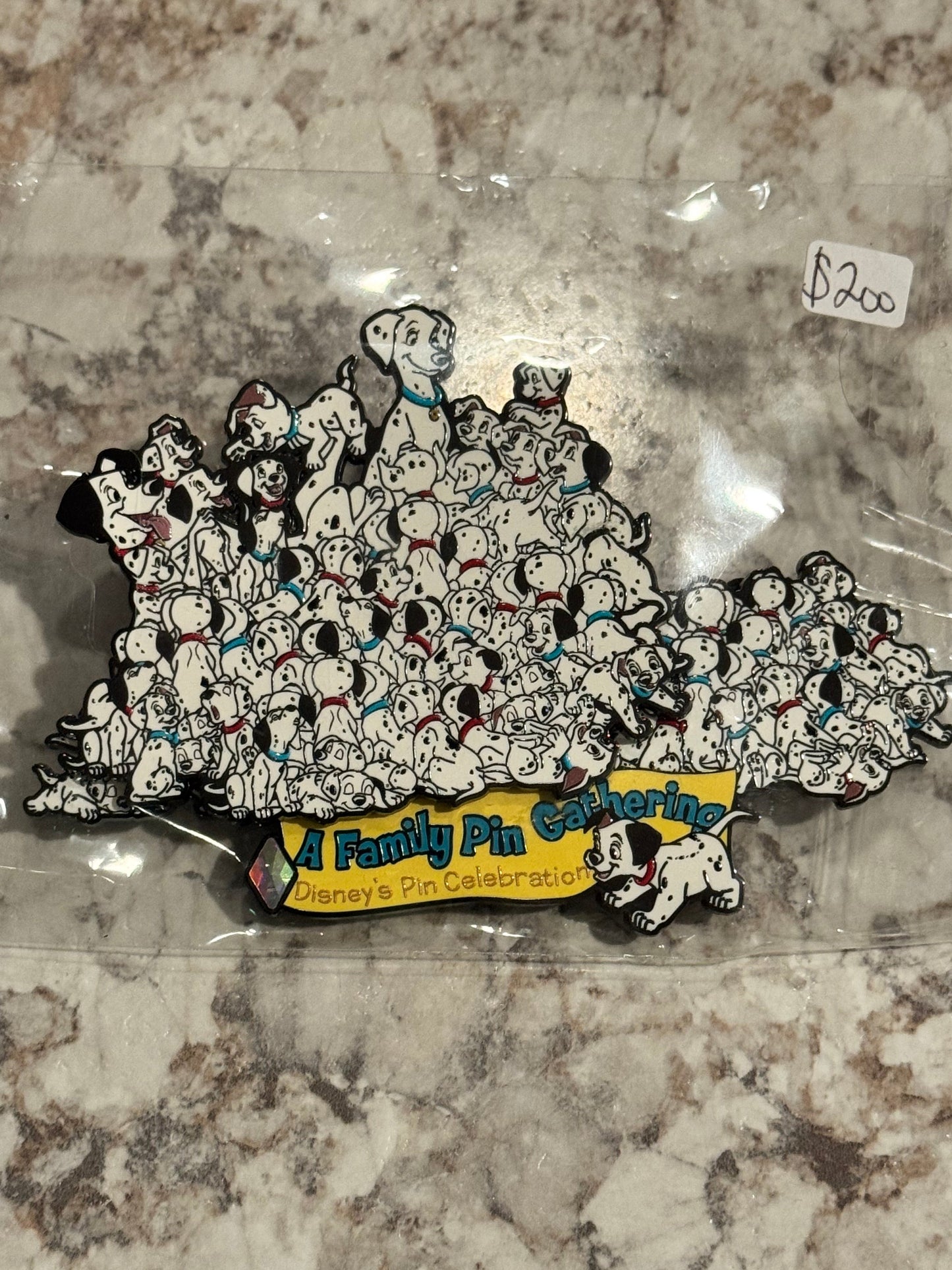 Disney 2025 25th Pin Trading Family Pin Gathering 2004 101 Dalmatians Disney Pin LE 300