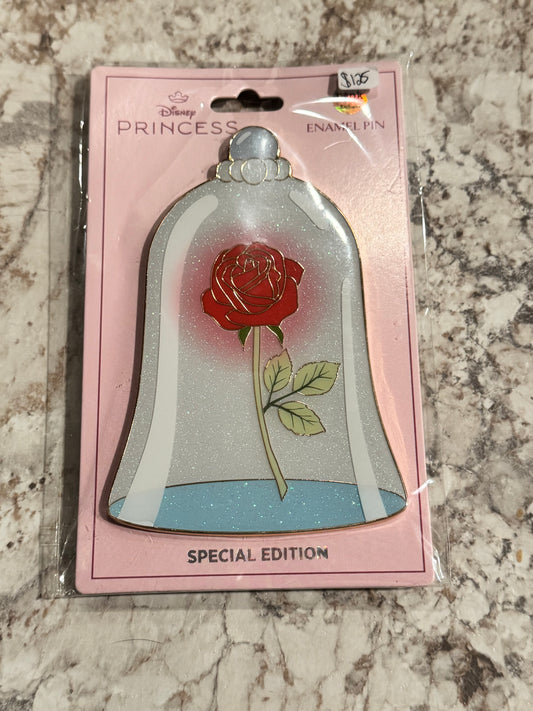 Beauty and the Beast Enchanted Rose Jumbo Pink à la mode PALM LE 300 Disney Pin
