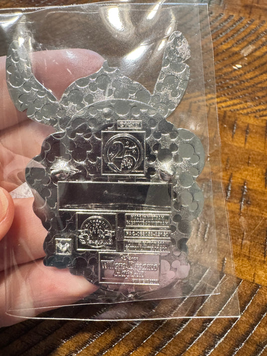 Disney Parks 25 years of Disney Pins Where dreams happin Stitch Jumbo pin LE300