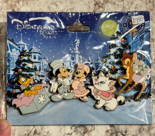 Frosted Christmas 2009 Disneyland Paris Booster Set RARE Disney Pin