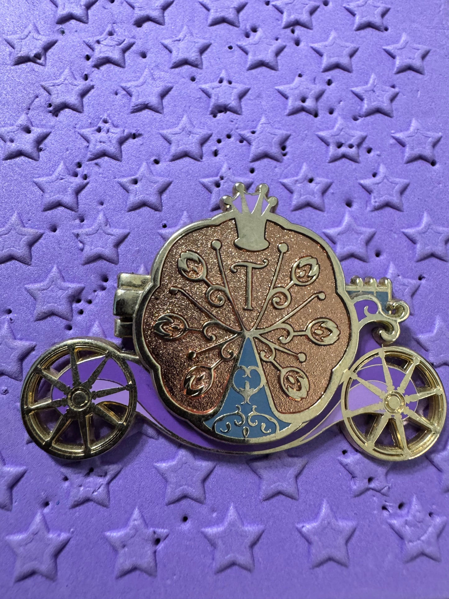 Disney Heroines Carriage Pin Set - Tiana Pin Disney Store LE 100 Disney Pin