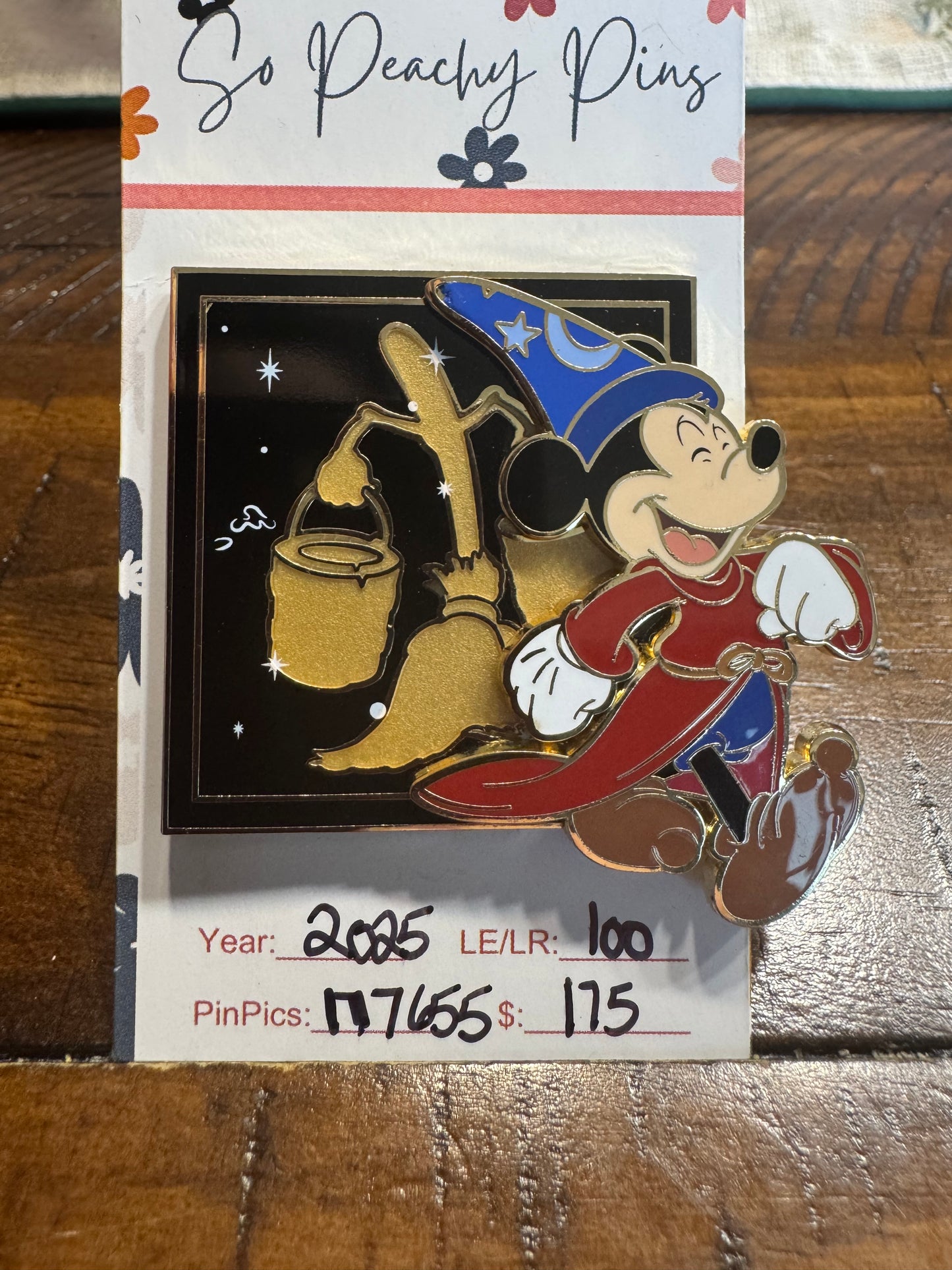 Sorcerer Mickey and Broom Fantasia CHASER Pink a La Mode PALM LE 100