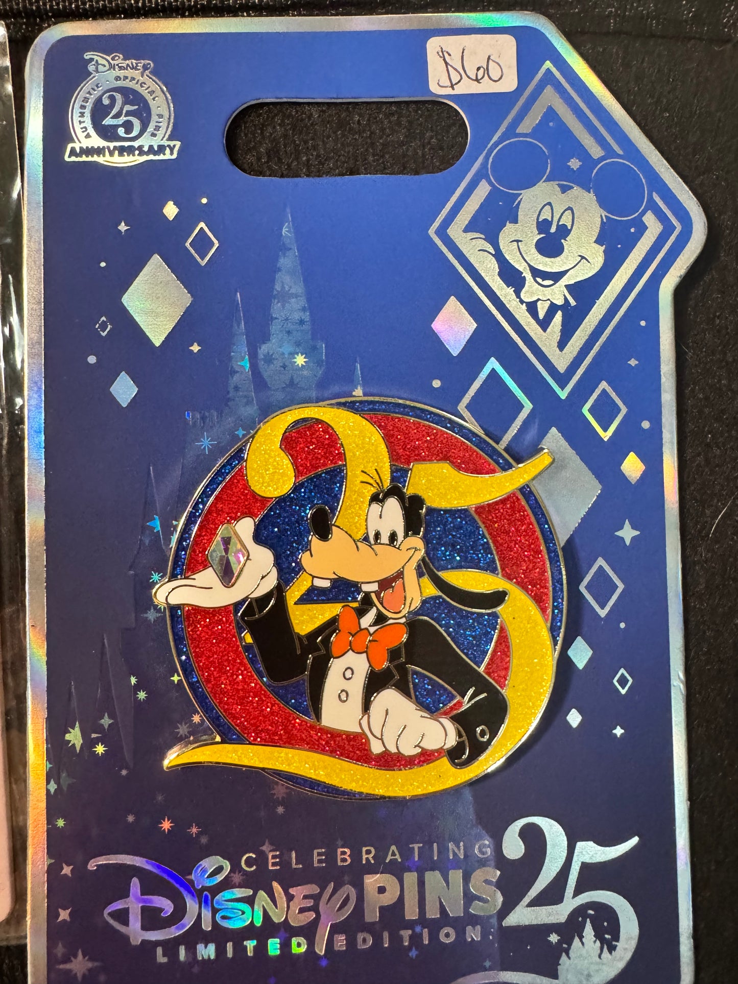 Celebrating 25 Years Of Disney Pin Trading Goofy Dressed To Impress LE 300