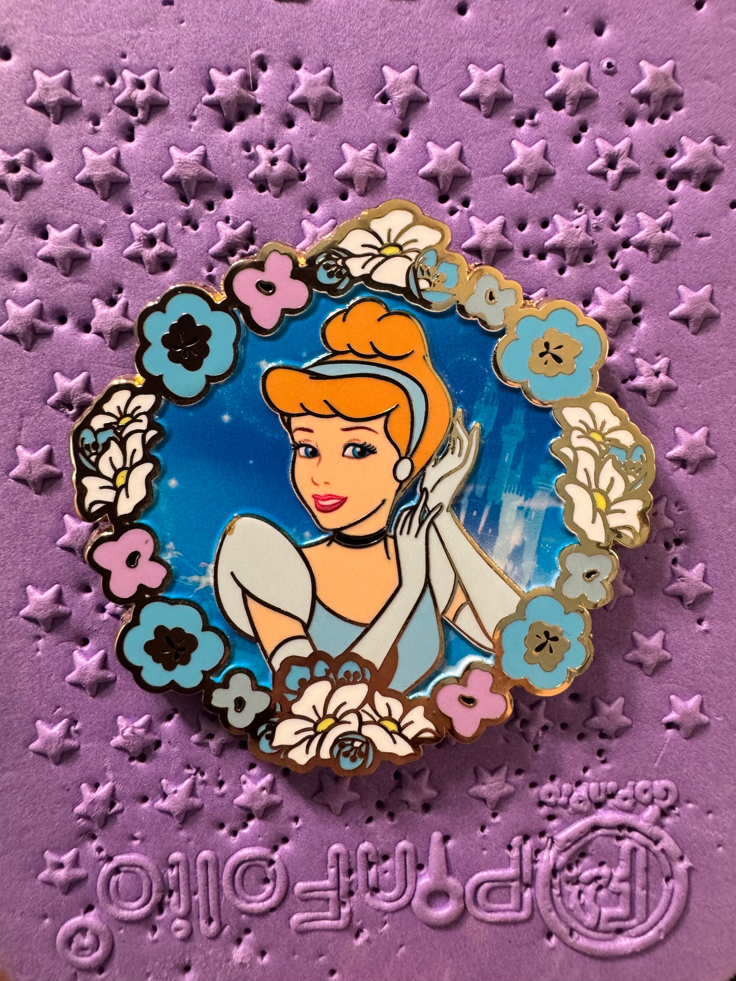 Disney PALM Princess Once Upon a Royal Realm Mystery Pin - Cinderella