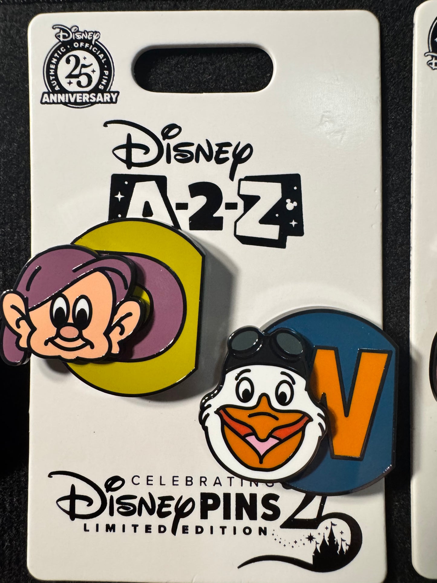 A-2-Z Pin Set D & W LE 1250 Disney Pin