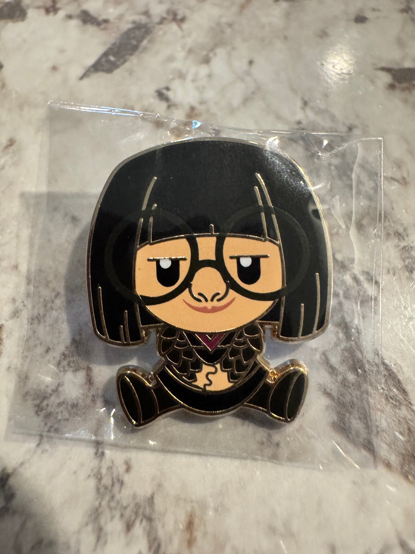 WDI Edna Mode aDorbs! LE 400 Disney Pin