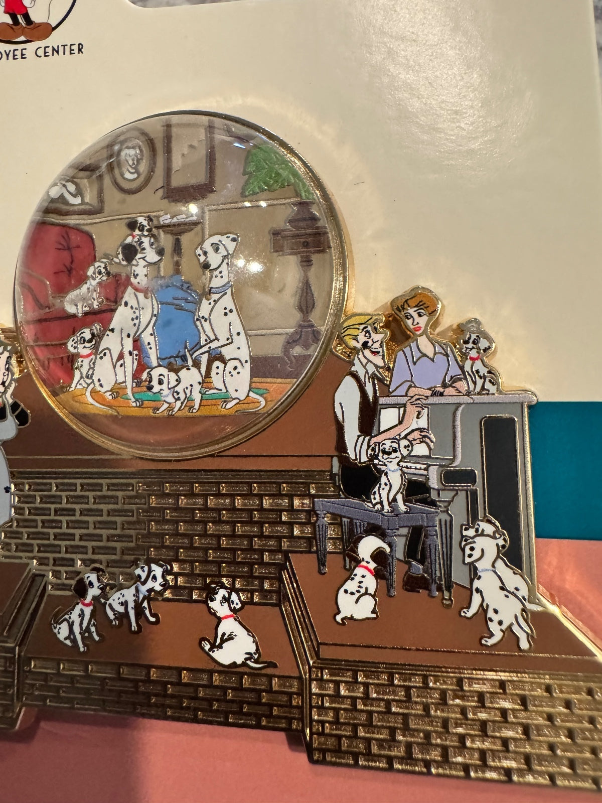 DEC Disney Employee Center 101 Dalmatians Pongo Perdita Snow Globe Pin LE 250