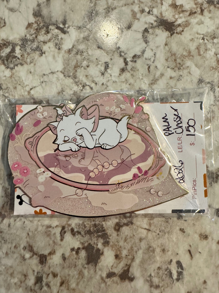 Chaser Marie Aristocats Head in Cloud Nap Mystery Pink a la Mode PALM Disney Pin