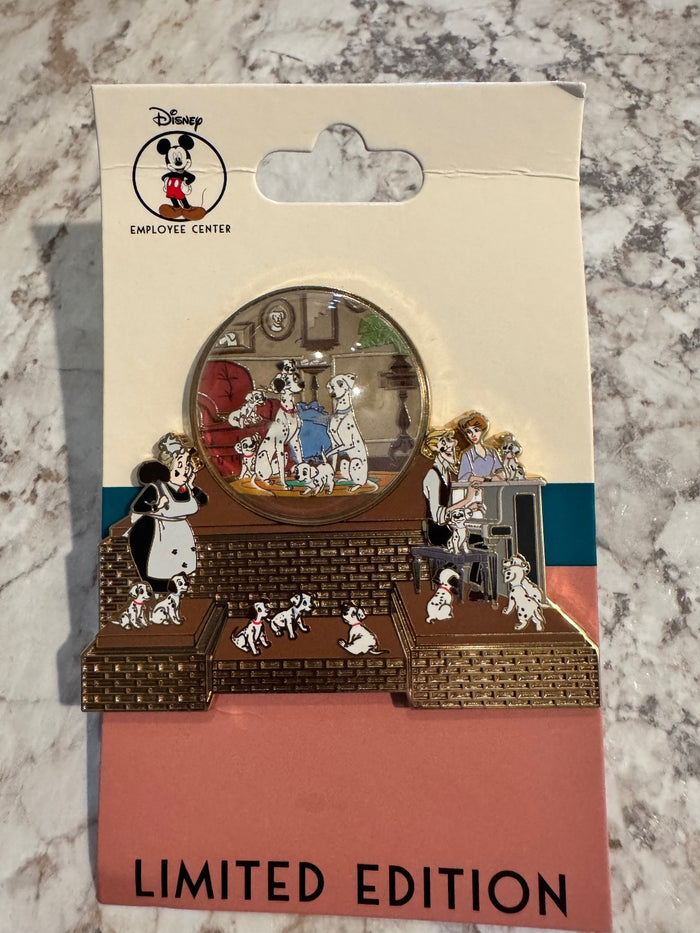 DEC Disney Employee Center 101 Dalmatians Pongo Perdita Snow Globe Pin LE 250